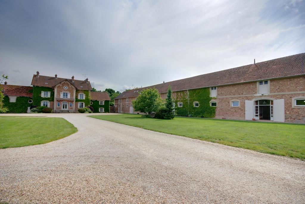 Ferme D'Orsonville Villiers-en-Biere Exterior photo